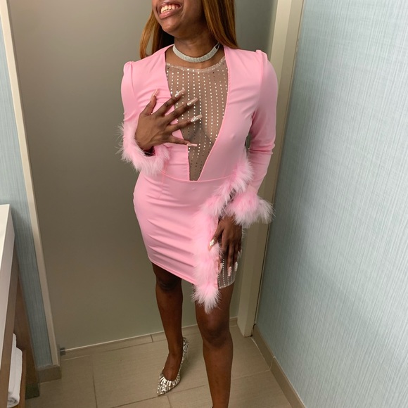 Pink custom dress with Feather sleeves and slit with nude sparkle slit - Picture 2 of 2